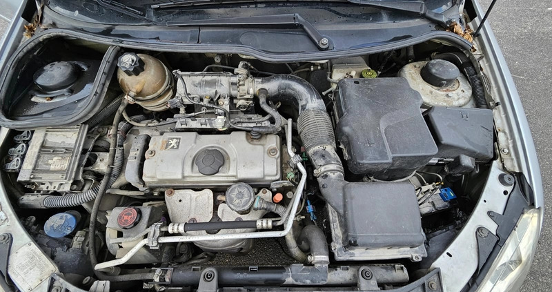 Peugeot 206 cena 6500 przebieg: 186000, rok produkcji 2003 z Łódź małe 667